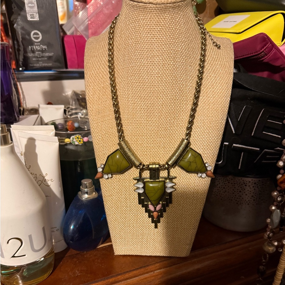 Elegant Green Statement Necklace